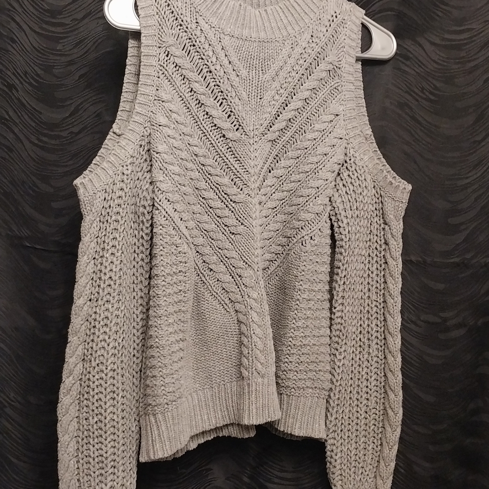 Gray Off-the-Shoulder Sweater with Cold Shoulder Design and Chunky Knit